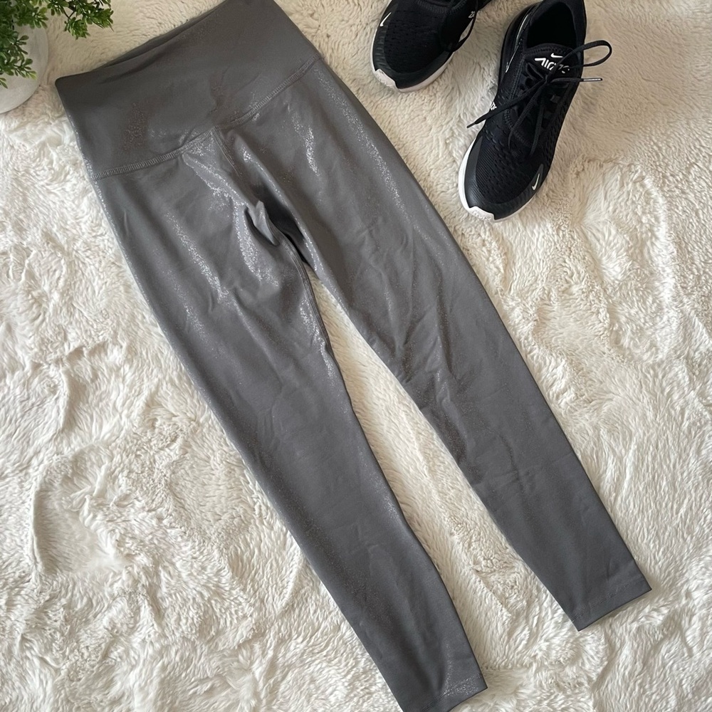 Beyond Yoga Shimmering Gray Kids Leggings
